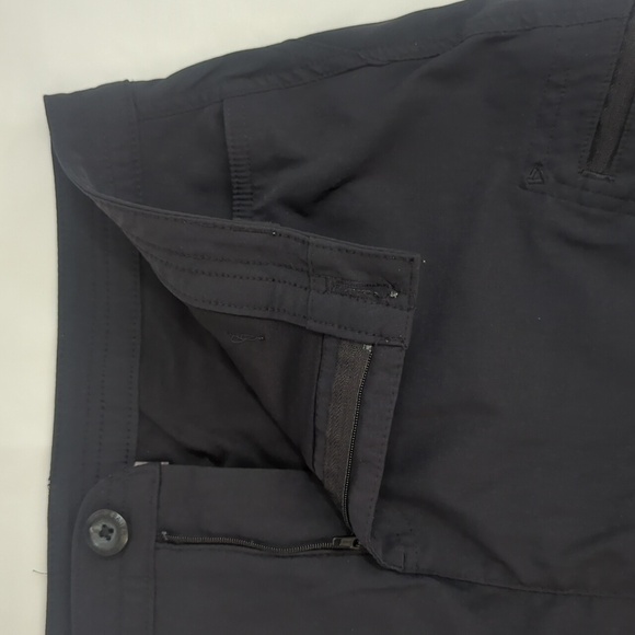 Eddie Bauer Rainier Skort, Color Black Size 4 - Picture 7 of 15